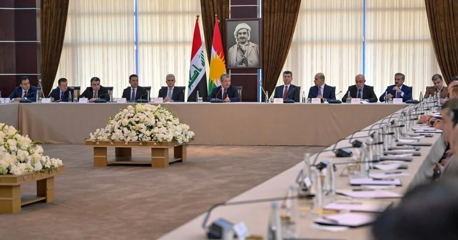 مسرور بارزاني يعقد اجتماعاً مع مسؤولي وإداريي دهوك وزاخو