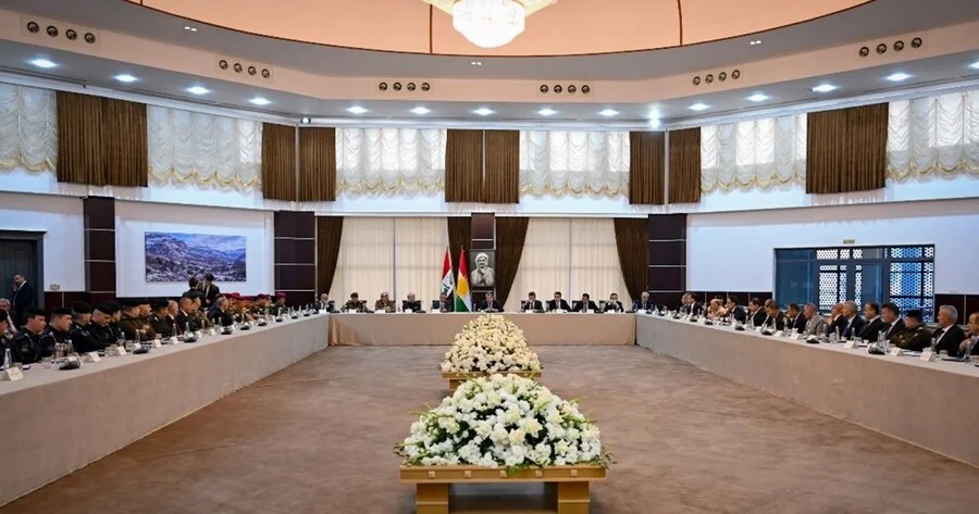 مسرور بارزاني يجتمع بمسؤولي قوى الأمن الداخلي والشرطة والبيشمركة في دهوك ويشدد على ترسيخ سيادة القانون