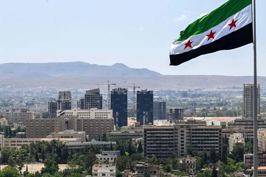 الحكومة السورية: لم يجرِ أي تنسيق مسبق بشأن الغارات الأردنية مع الجانب السوري